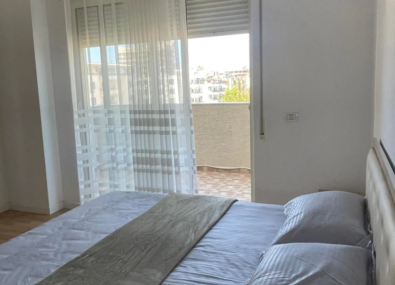 Roy Apartments IV Durrës